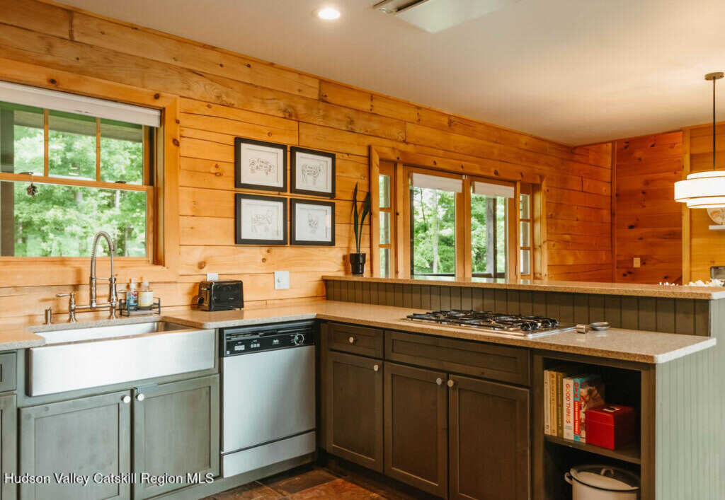 86 Sunset View Drive, Saugerties, NY 12477 - Photo 13 of 43