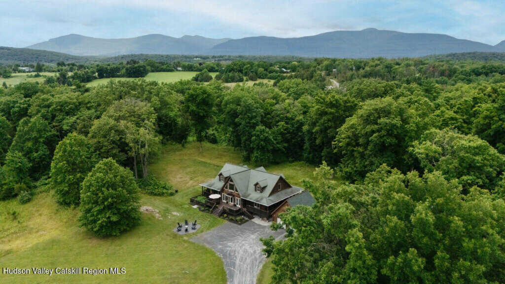 86 Sunset View Drive, Saugerties, NY 12477 - Photo 2 of 43
