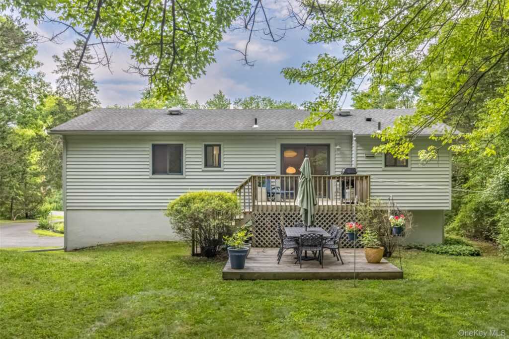 6 Hickory Hill Road, New Paltz, NY 12561 - Photo 32 of 34