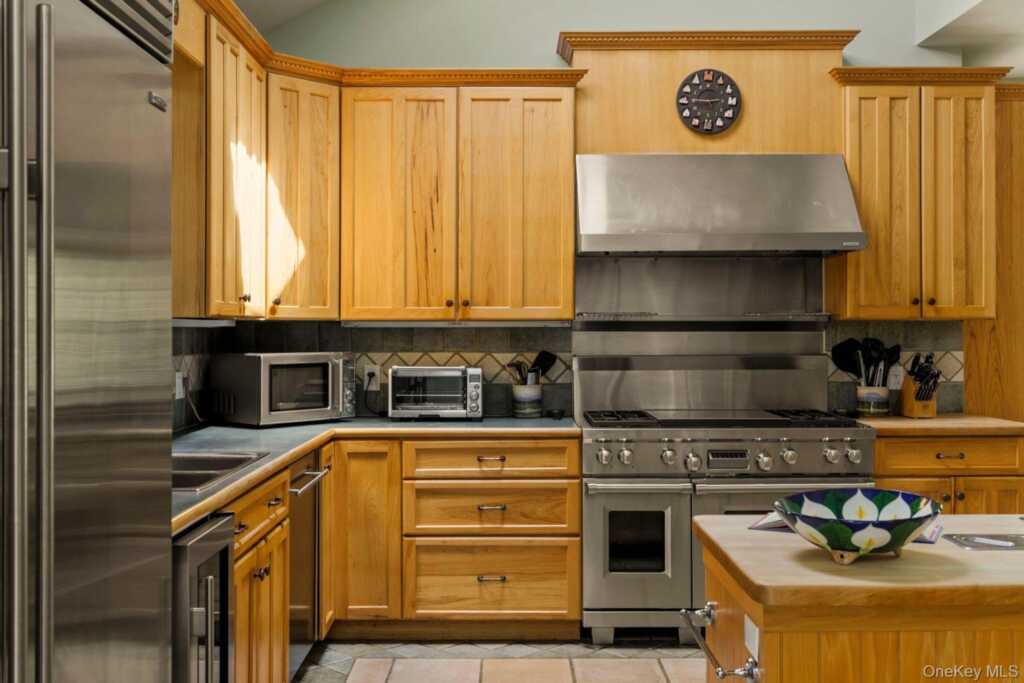 447 Shear Road, Saugerties, NY 12477 - Photo 5 of 50