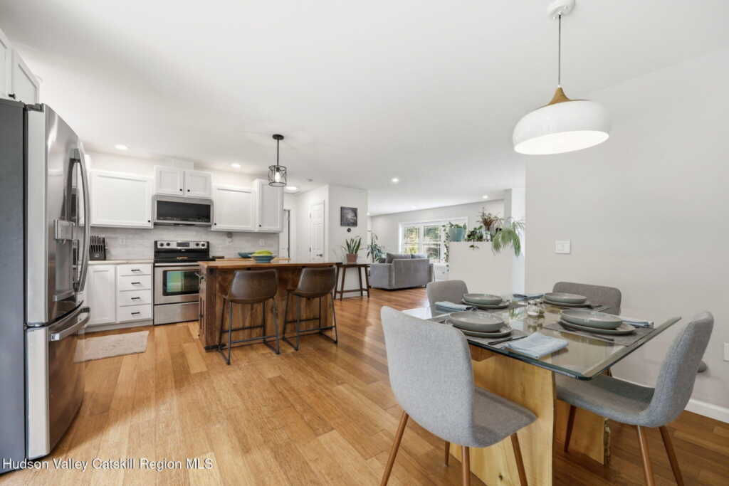 385 First Avenue, Kingston, NY 12401 - Photo 7 of 34