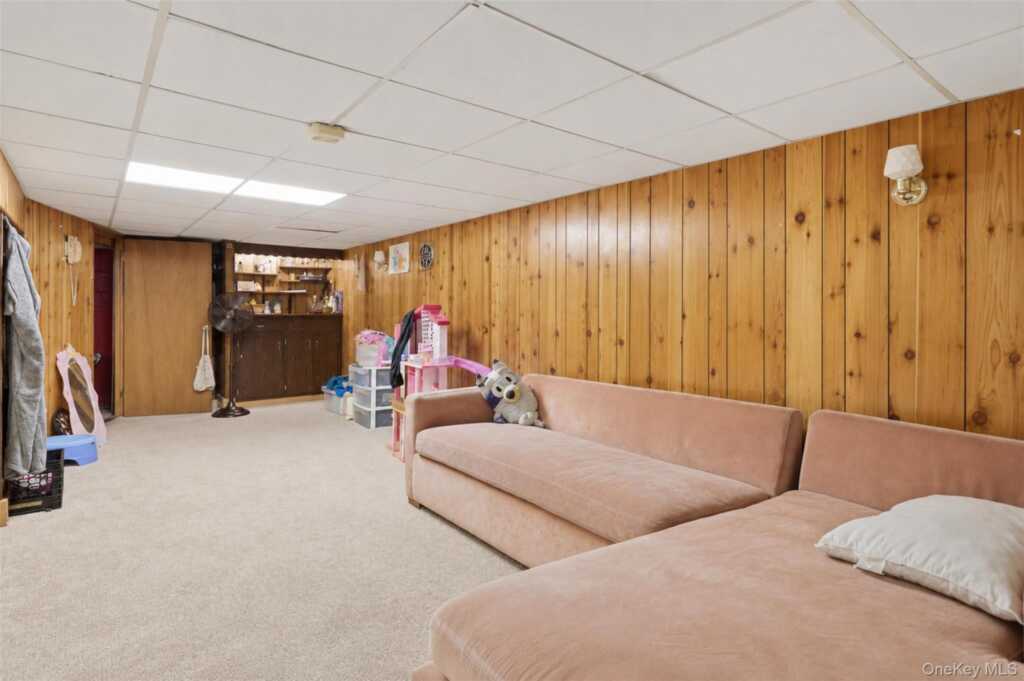 98 Dellay Avenue, Kingston, NY 12401 - Photo 13 of 15