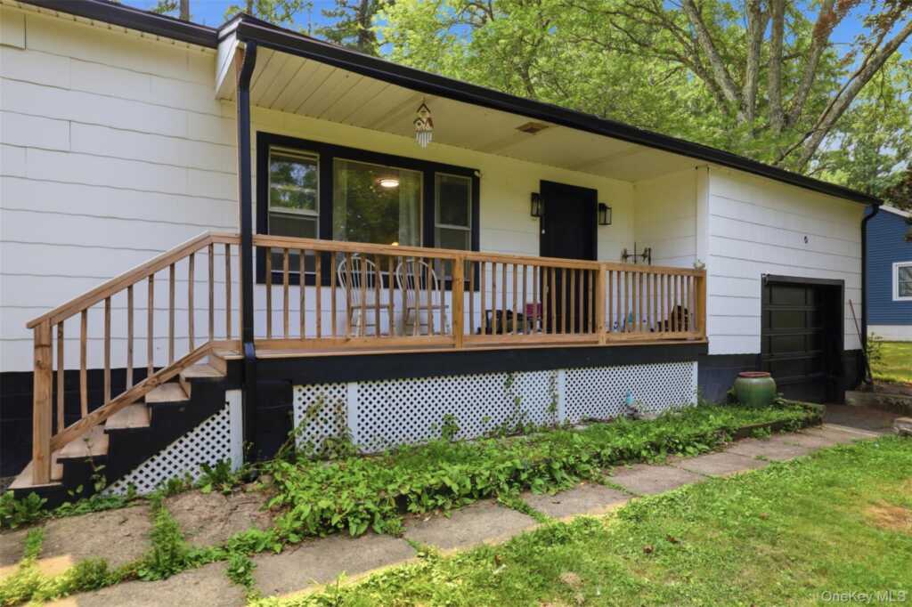 98 Dellay Avenue, Kingston, NY 12401 - Photo 2 of 15