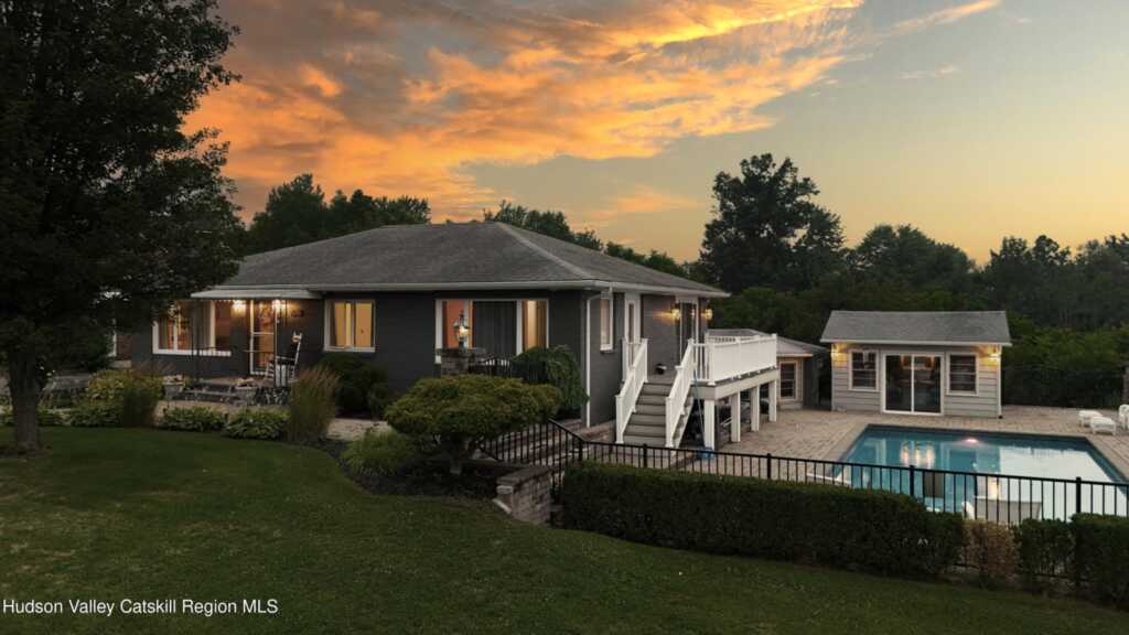 39 Market Street, Saugerties, NY 12477 - Photo 2 of 35