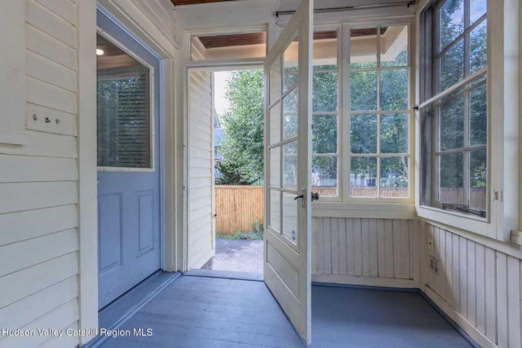 288 Washington Avenue, Kingston, NY 12401 - Photo 27 of 44