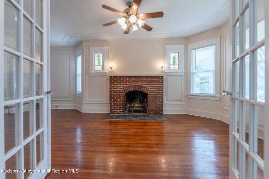 288 Washington Avenue, Kingston, NY 12401 - Photo 5 of 44