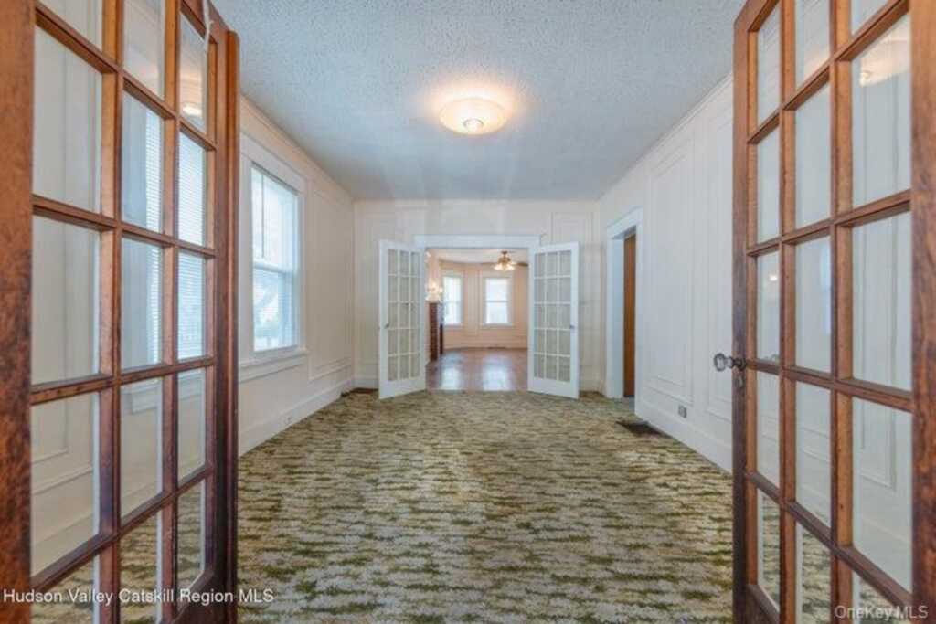 288 Washington Avenue, Kingston, NY 12401 - Photo 14 of 44