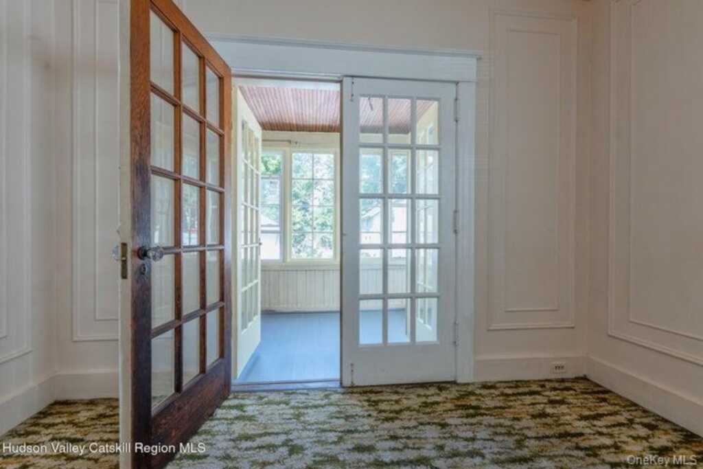 288 Washington Avenue, Kingston, NY 12401 - Photo 15 of 44