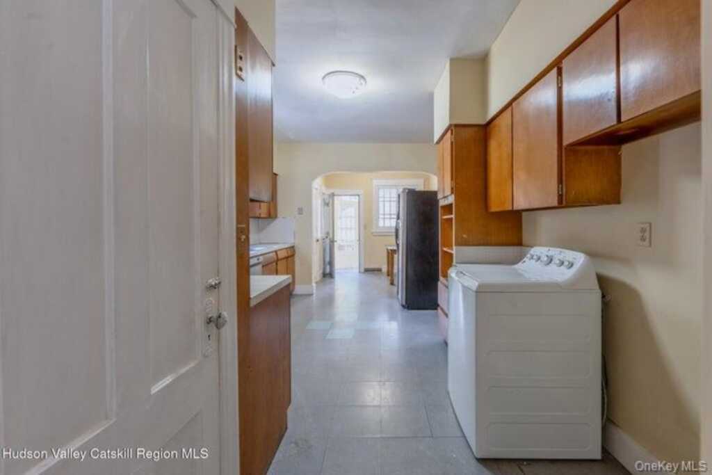 288 Washington Avenue, Kingston, NY 12401 - Photo 17 of 44