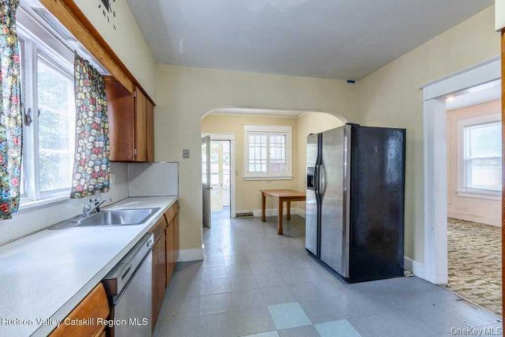 288 Washington Avenue, Kingston, NY 12401 - Photo 21 of 44