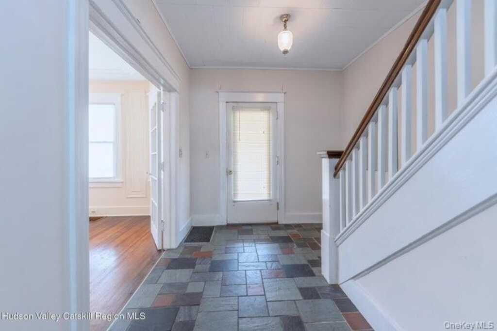 288 Washington Avenue, Kingston, NY 12401 - Photo 29 of 44