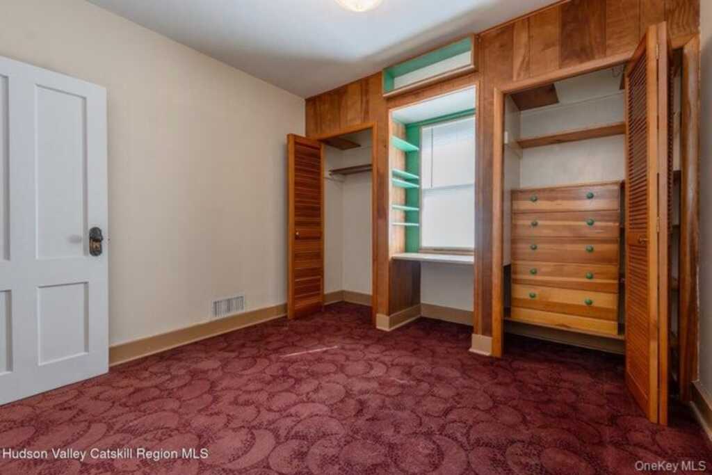 288 Washington Avenue, Kingston, NY 12401 - Photo 33 of 44