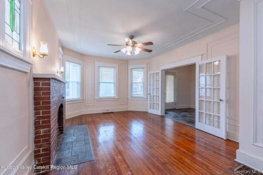 288 Washington Avenue, Kingston, NY 12401 - Photo 8 of 44