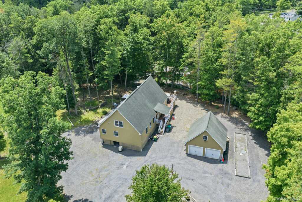 302 Powder Mill Bridge Road, Kingston, NY 12401 - Photo 4 of 38
