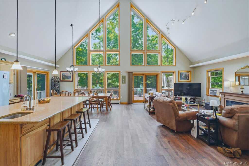 302 Powder Mill Bridge Road, Kingston, NY 12401 - Photo 5 of 38