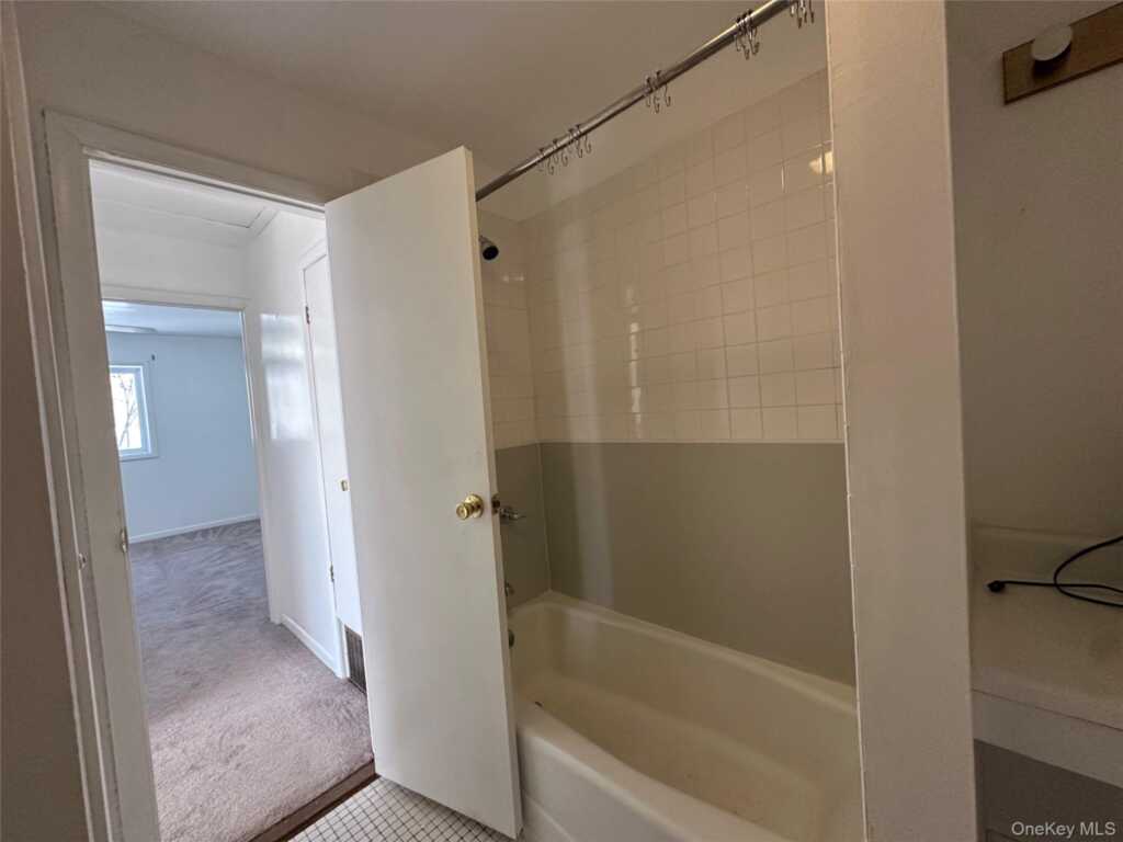 165 Ulster Avenue, Unit #8, Saugerties, NY 12477 - Photo 23 of 36
