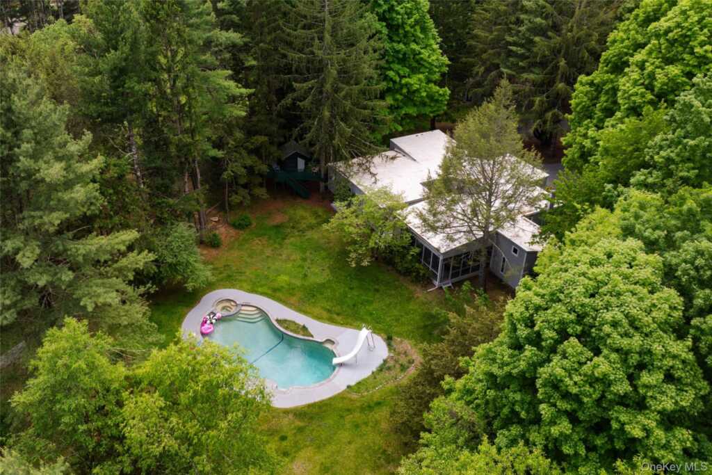 41 Wittenberg Road, Woodstock, NY 12409 - Photo 2 of 39
