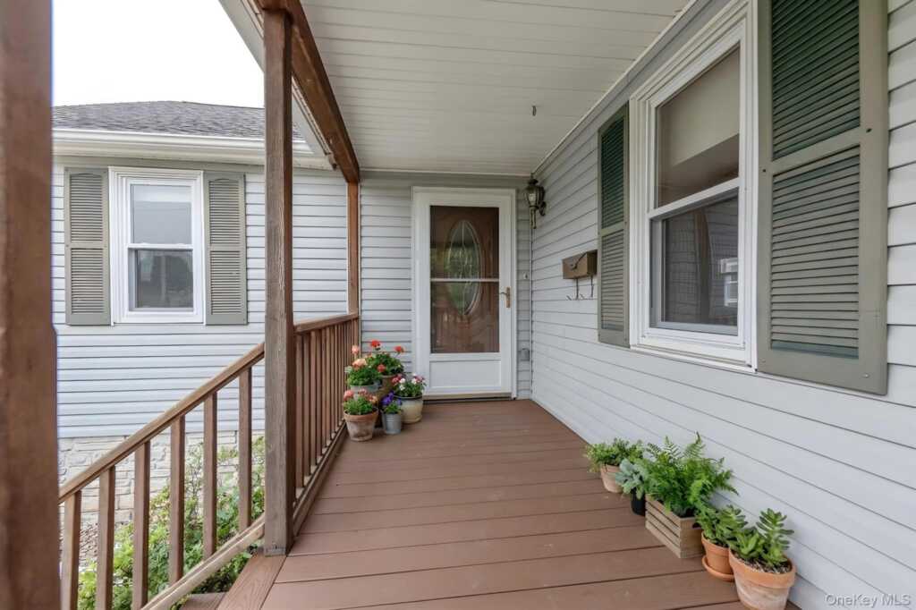 22 Petit Avenue, Kingston, NY 12401 - Photo 3 of 45