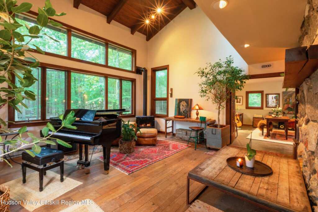 31 Moonlight Lane, Saugerties, NY 12477 - Photo 4 of 16