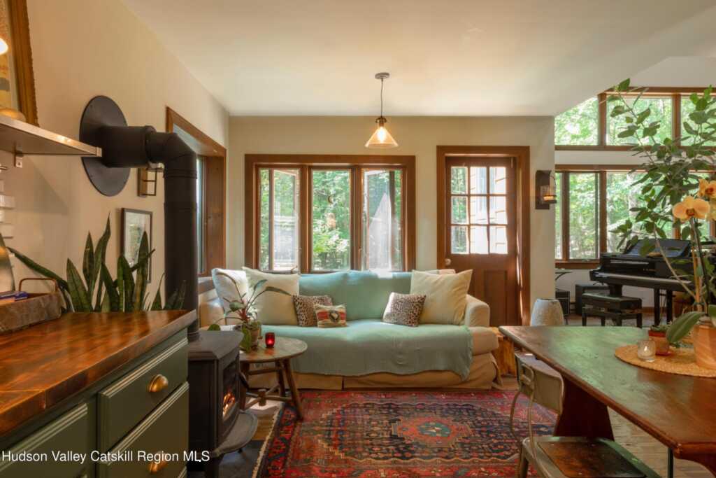 31 Moonlight Lane, Saugerties, NY 12477 - Photo 7 of 16