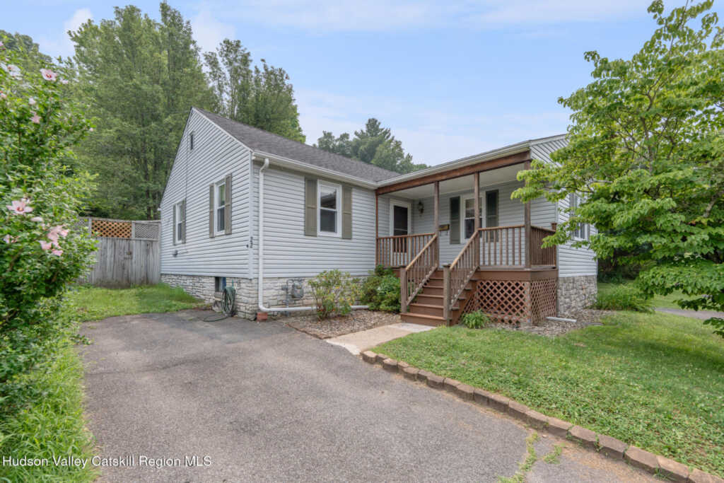 22 Petit Avenue, Kingston, NY 12401 - Photo 2 of 41