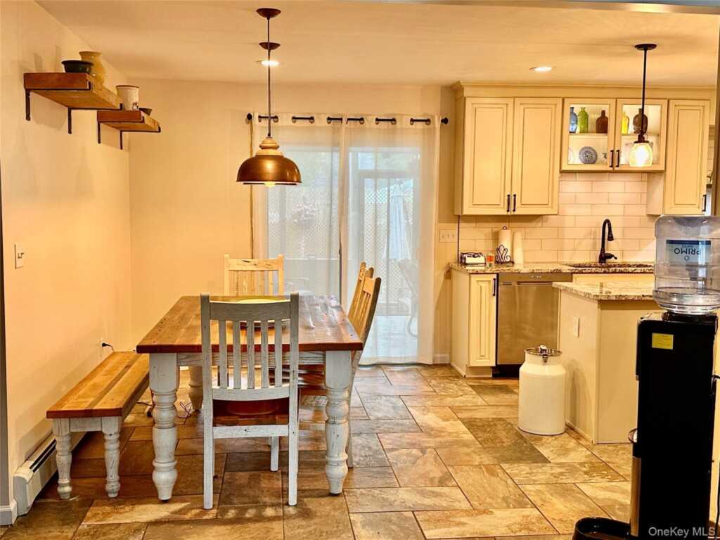 19 Closs Drive, Rhinebeck, NY 12572 - Photo 11 of 40