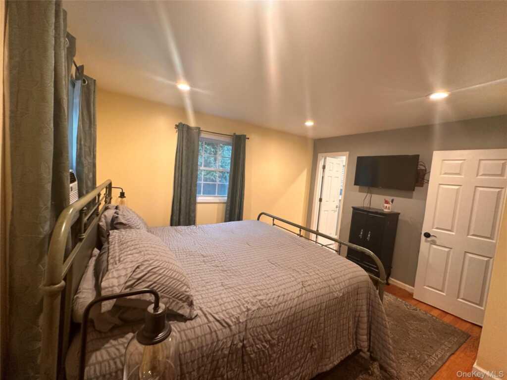 19 Closs Drive, Rhinebeck, NY 12572 - Photo 23 of 40