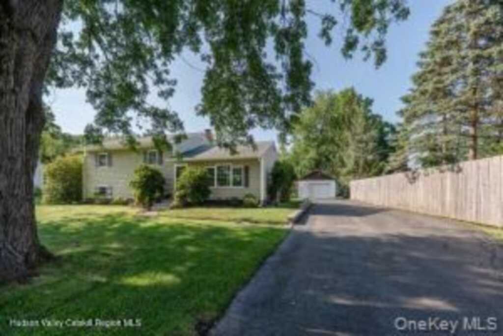 119 Lighthouse Drive, Saugerties, NY 12477 - Photo 2 of 50