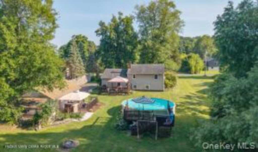 119 Lighthouse Drive, Saugerties, NY 12477 - Photo 3 of 50