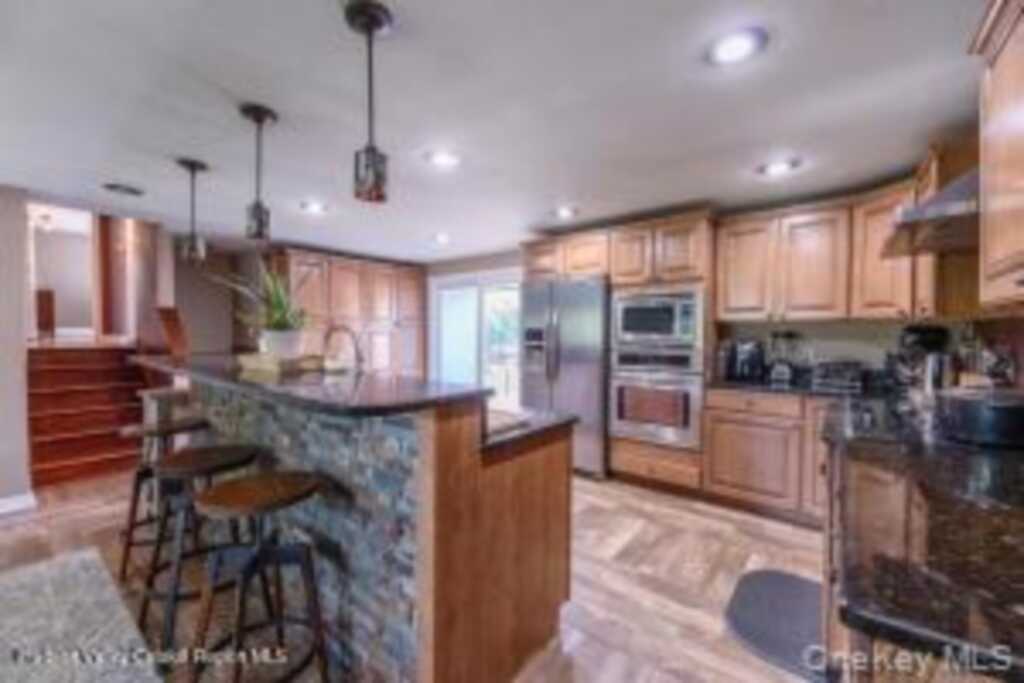 119 Lighthouse Drive, Saugerties, NY 12477 - Photo 7 of 50