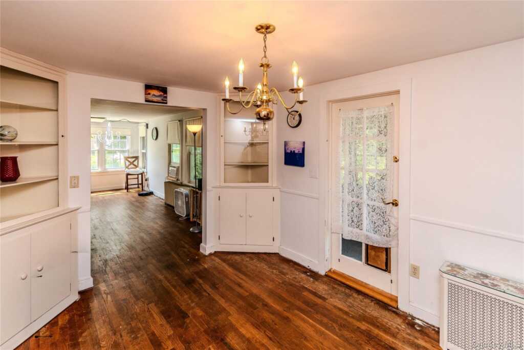 311 Lucas Avenue, Kingston, NY 12401 - Photo 10 of 37