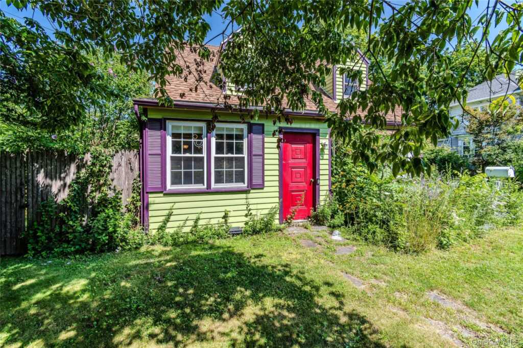 311 Lucas Avenue, Kingston, NY 12401 - Photo 2 of 37