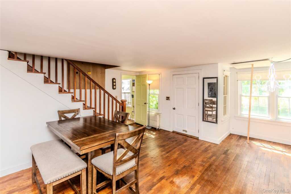 311 Lucas Avenue, Kingston, NY 12401 - Photo 7 of 37