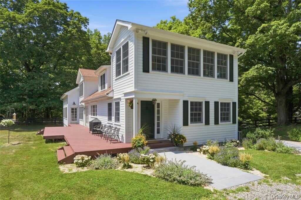 11 Haggerty Hill Road, Rhinebeck, NY 12572 - Photo 3 of 49