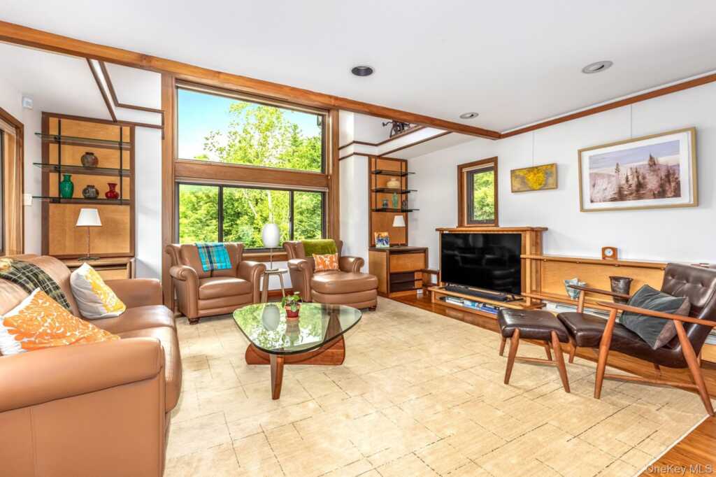 262 Macdaniel Road, Woodstock, NY 12409 - Photo 5 of 49