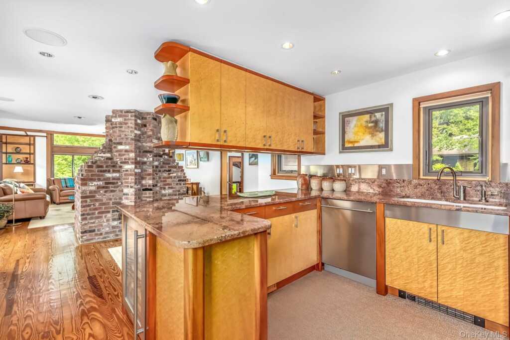 262 Macdaniel Road, Woodstock, NY 12409 - Photo 9 of 49