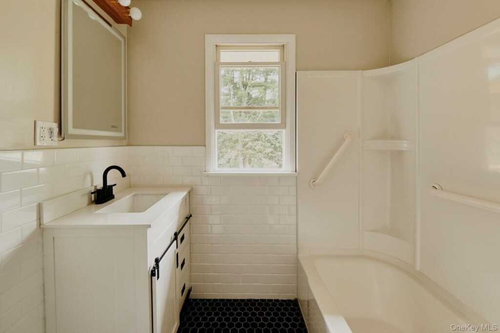 5 Orchard Street, Rhinebeck, NY 12572 - Photo 15 of 25