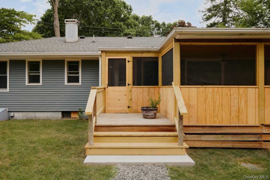 5 Orchard Street, Rhinebeck, NY 12572 - Photo 2 of 25