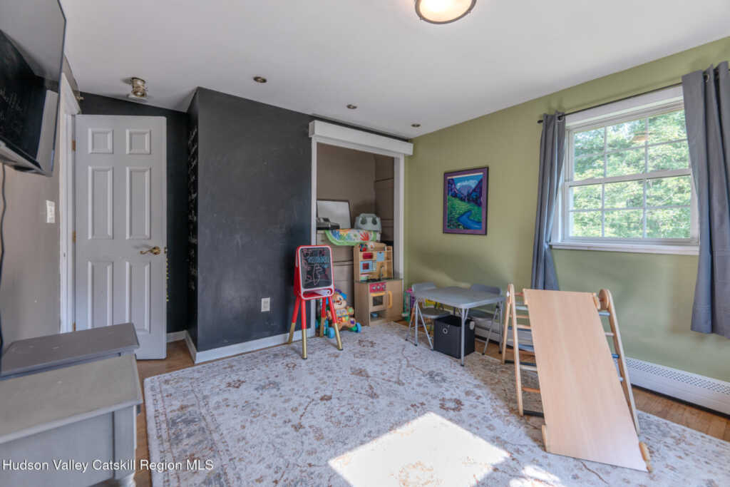 119 Lighthouse Drive, Saugerties, NY 12477 - Photo 17 of 50