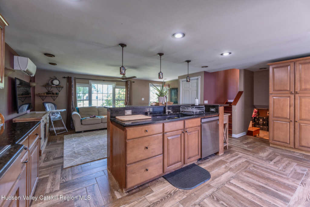 119 Lighthouse Drive, Saugerties, NY 12477 - Photo 46 of 50