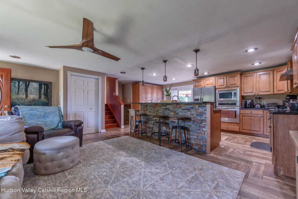 119 Lighthouse Drive, Saugerties, NY 12477 - Photo 6 of 50