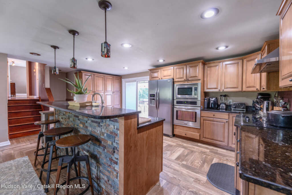 119 Lighthouse Drive, Saugerties, NY 12477 - Photo 7 of 50