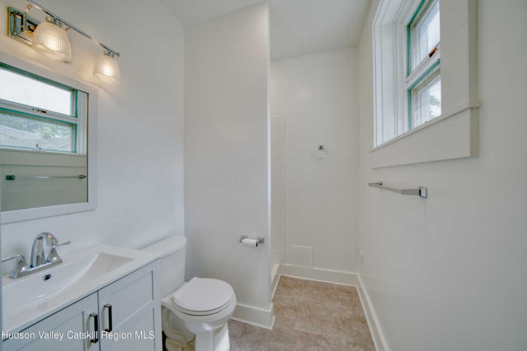 361 Washington Avenue, Kingston, NY 12401 - Photo 12 of 50