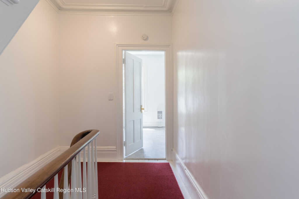 361 Washington Avenue, Kingston, NY 12401 - Photo 14 of 50