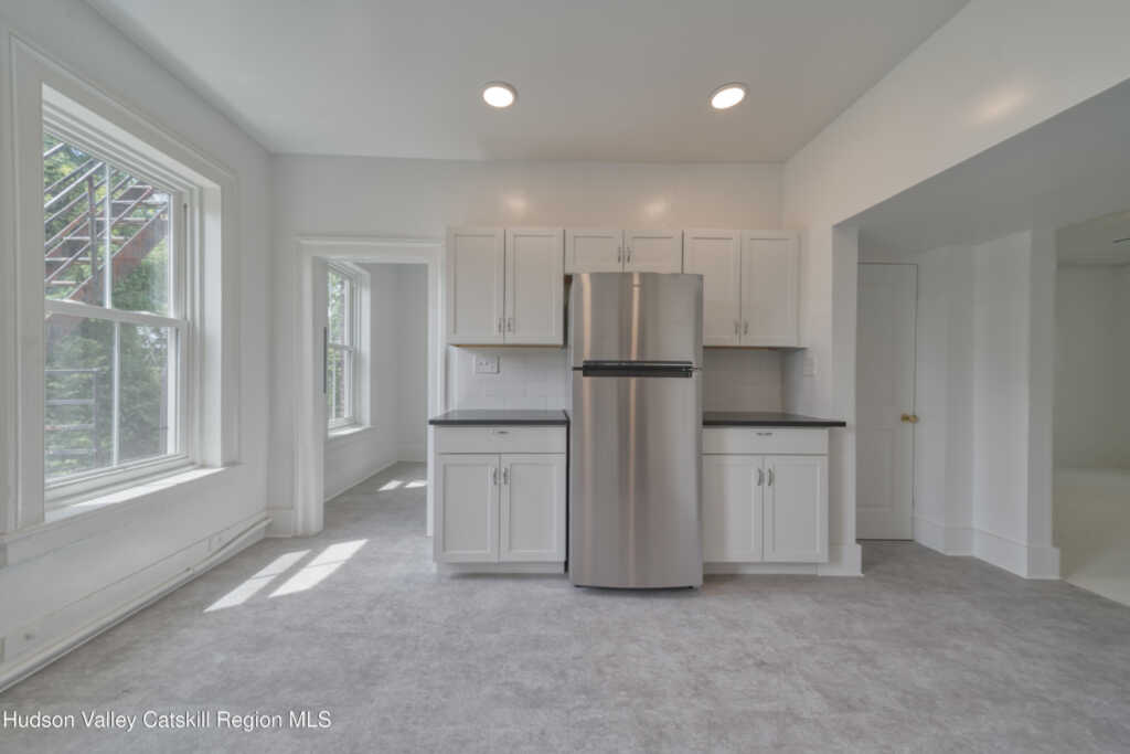 361 Washington Avenue, Kingston, NY 12401 - Photo 16 of 50