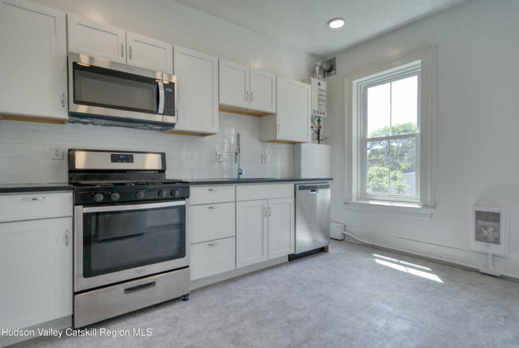 361 Washington Avenue, Kingston, NY 12401 - Photo 19 of 50