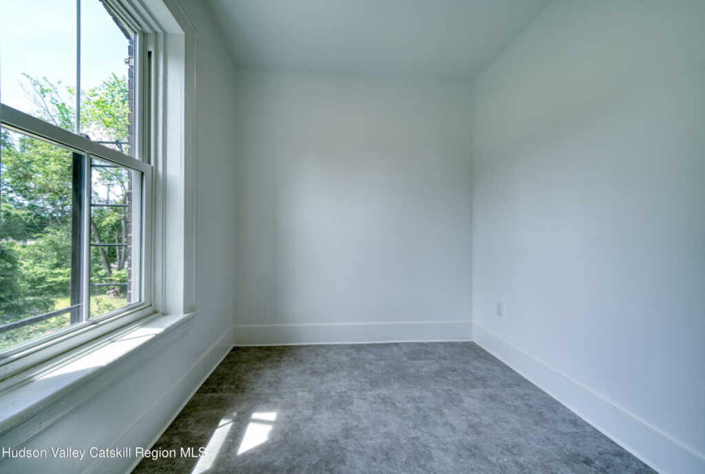 361 Washington Avenue, Kingston, NY 12401 - Photo 25 of 50