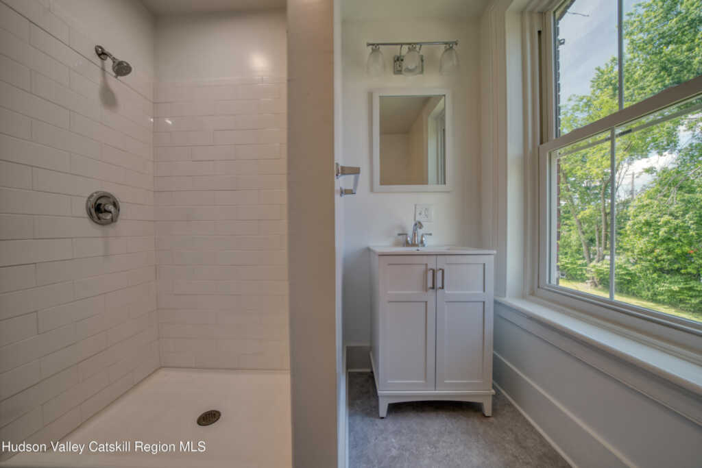 361 Washington Avenue, Kingston, NY 12401 - Photo 27 of 50