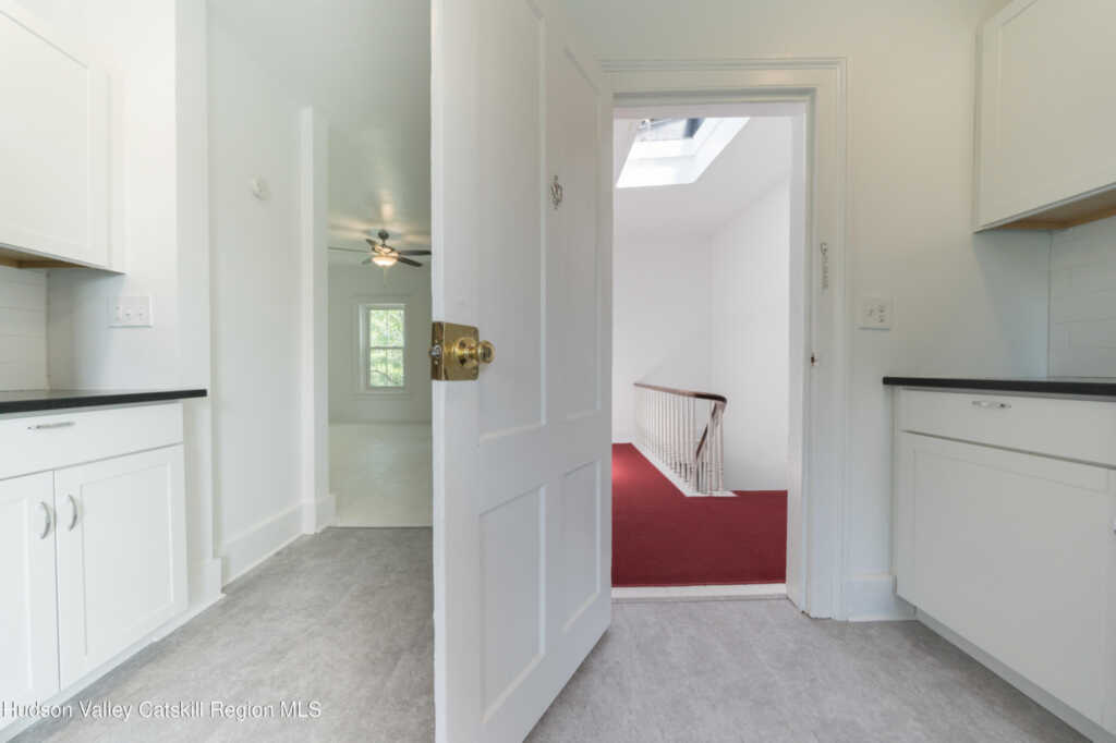 361 Washington Avenue, Kingston, NY 12401 - Photo 29 of 50
