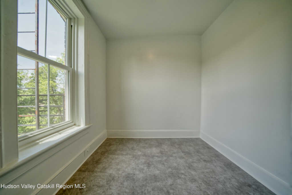 361 Washington Avenue, Kingston, NY 12401 - Photo 39 of 50